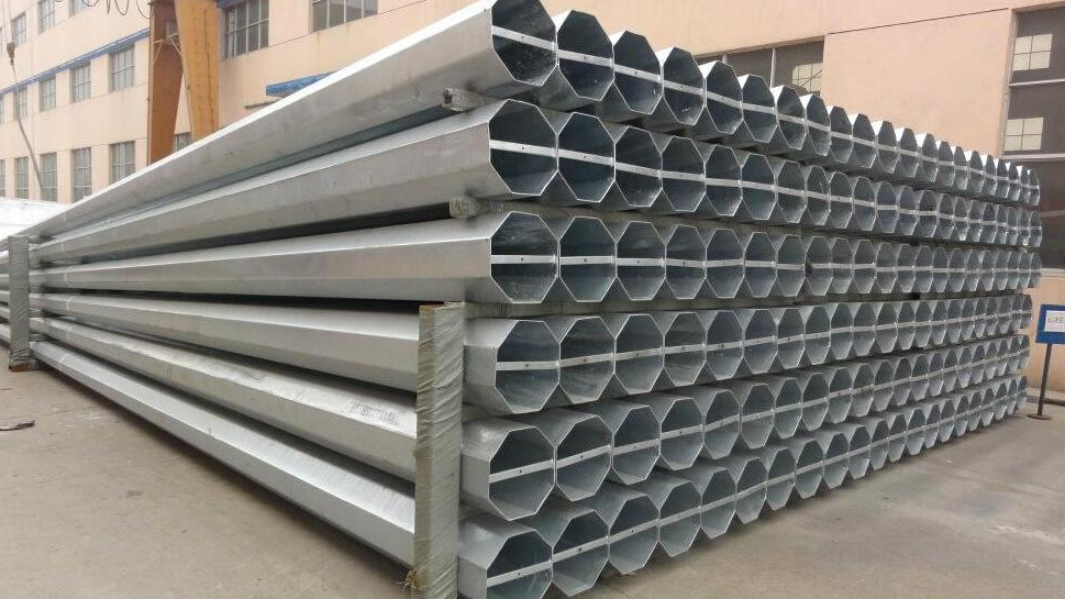 What Are The Advantages of Hot-dip Galvanized Marker Posts?