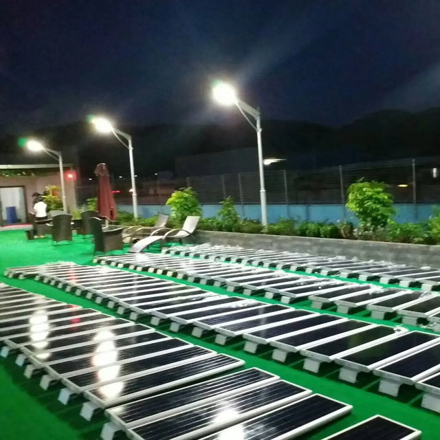 IP66 Outdoor Lamp 120W High Lumen Motion Sensor All in One Solar LED Street Light