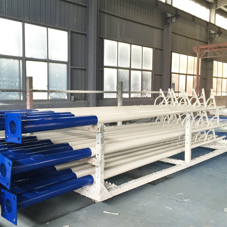 Standard height design galvanized 6M street light pole with arms
