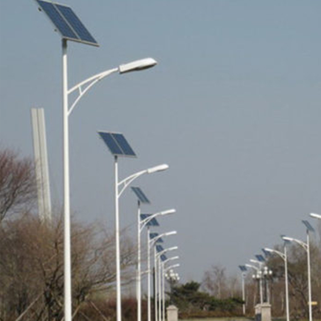 solar powered street lighting